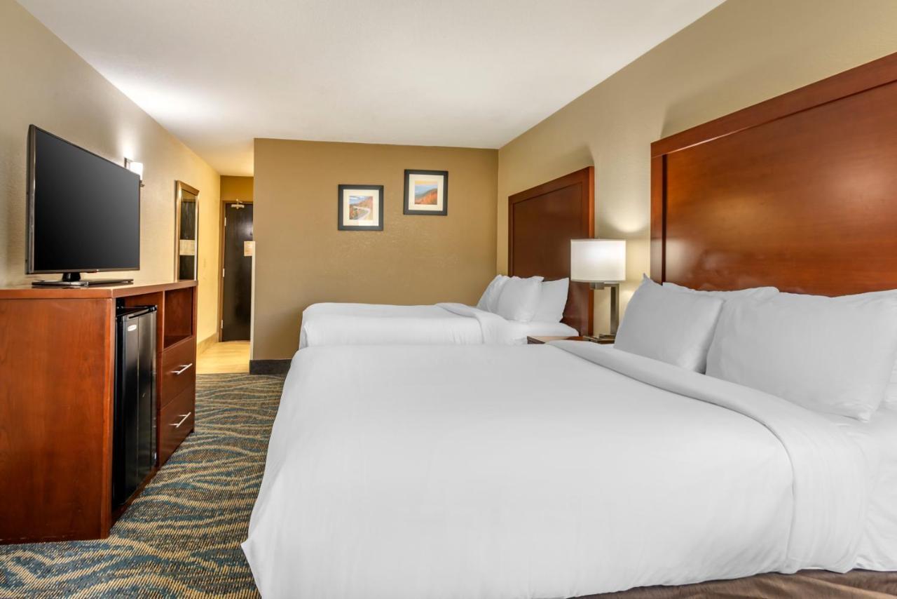 Comfort Inn Asheville East-Blue Ridge Pkwy Access Ngoại thất bức ảnh