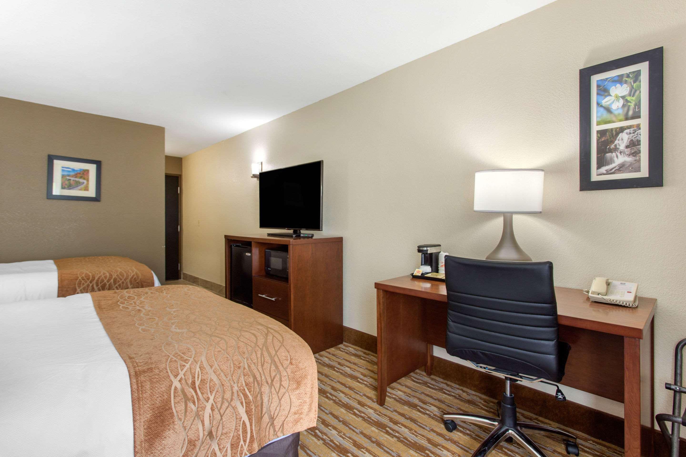Comfort Inn Asheville East-Blue Ridge Pkwy Access Ngoại thất bức ảnh