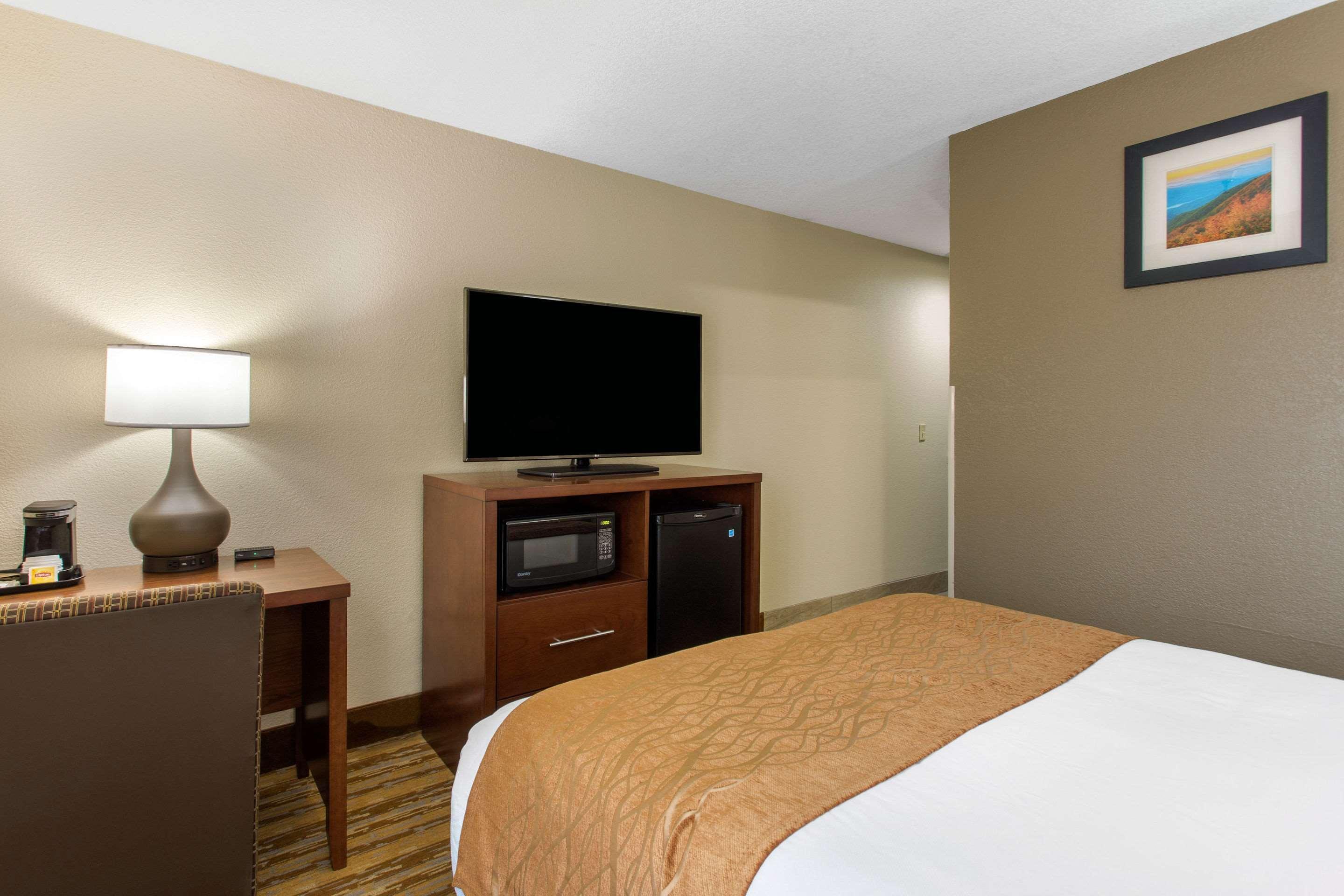 Comfort Inn Asheville East-Blue Ridge Pkwy Access Ngoại thất bức ảnh