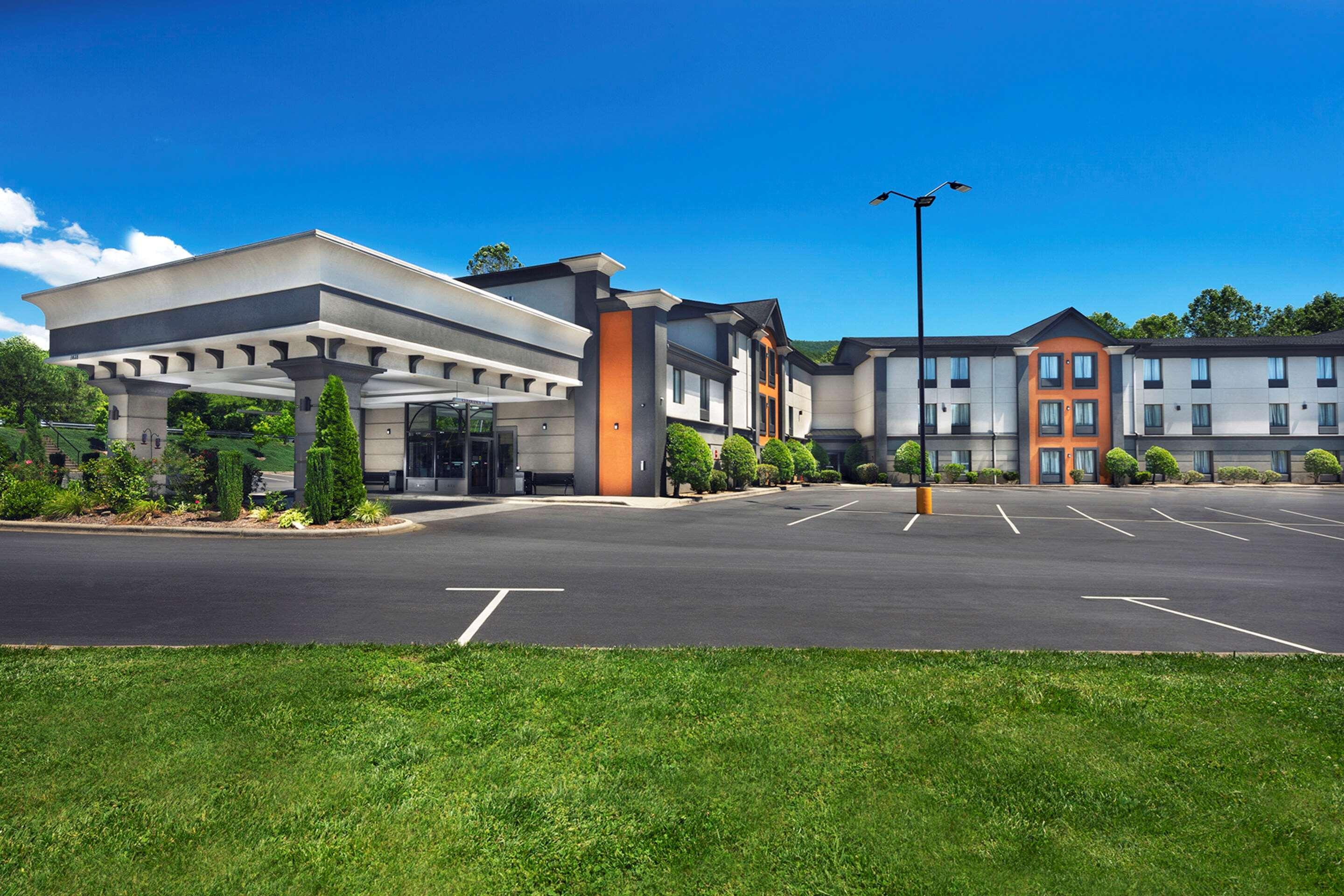 Comfort Inn Asheville East-Blue Ridge Pkwy Access Ngoại thất bức ảnh