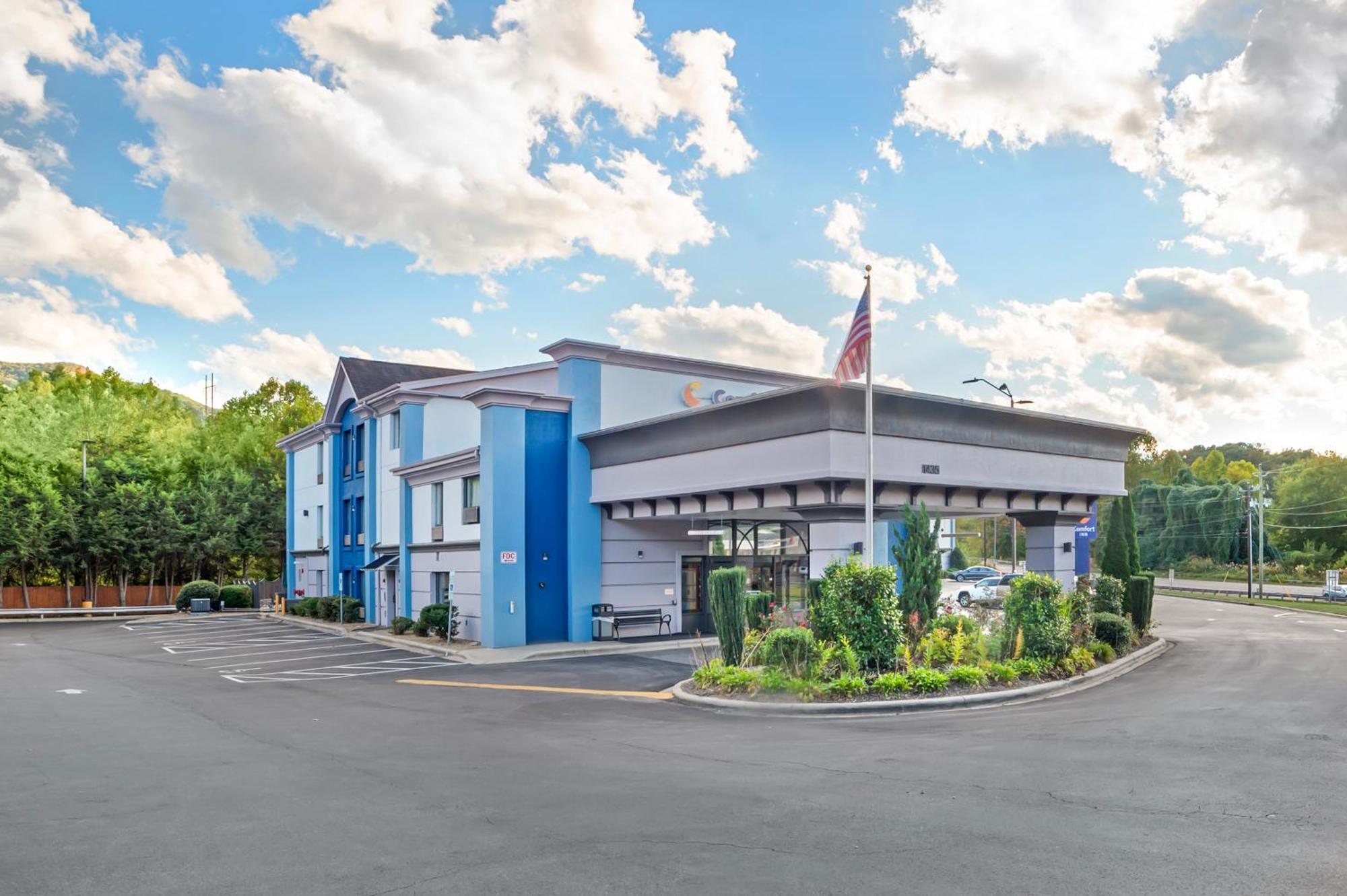 Comfort Inn Asheville East-Blue Ridge Pkwy Access Ngoại thất bức ảnh