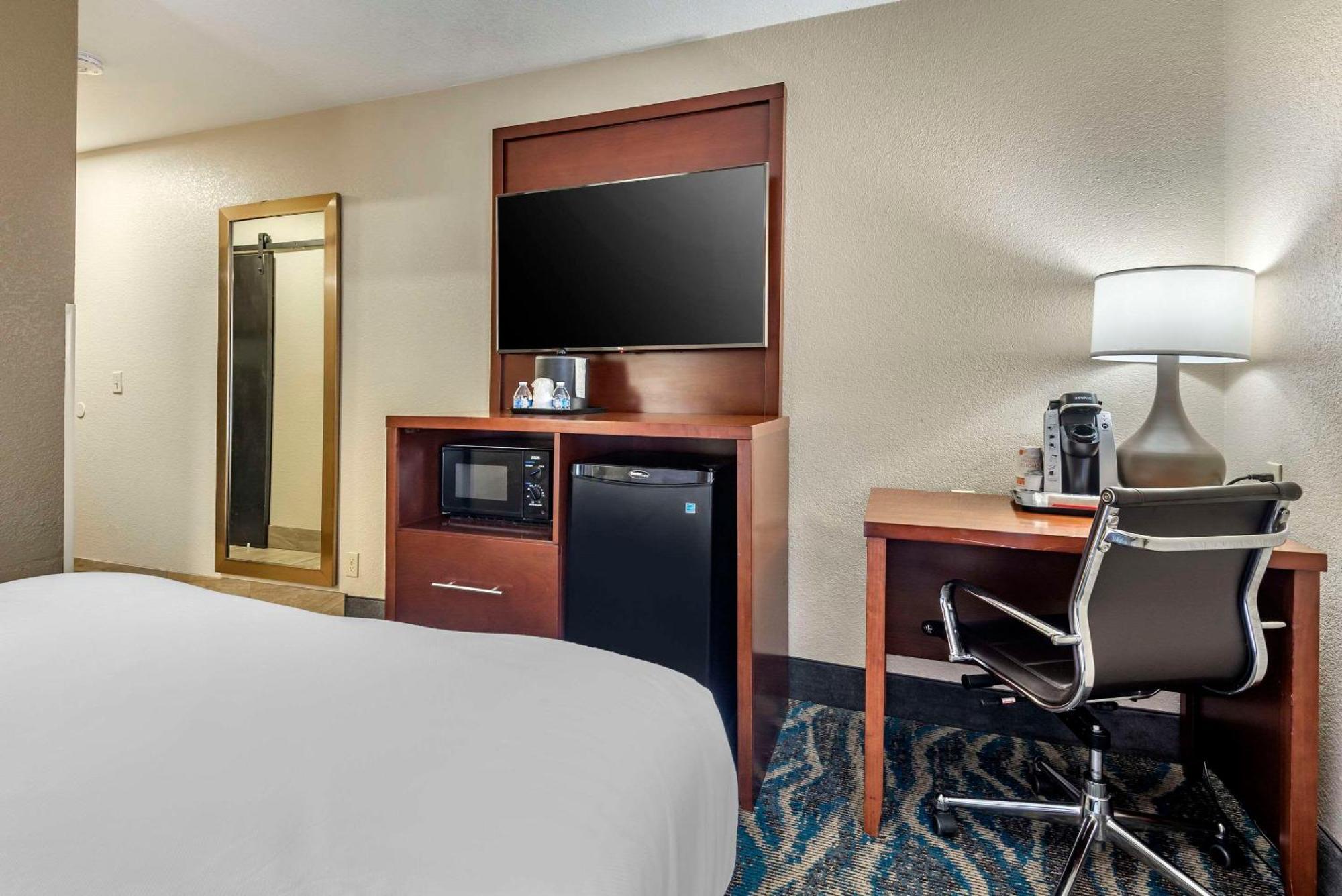 Comfort Inn Asheville East-Blue Ridge Pkwy Access Ngoại thất bức ảnh