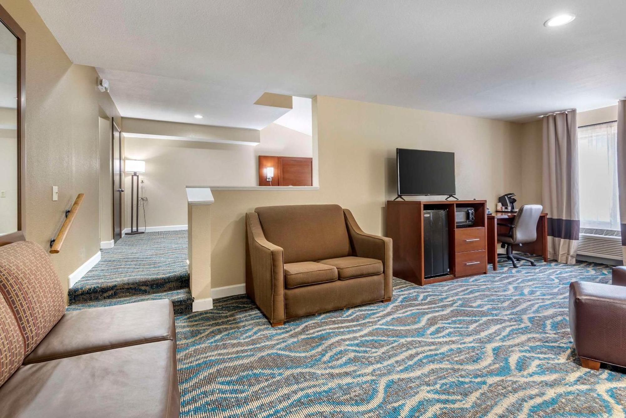 Comfort Inn Asheville East-Blue Ridge Pkwy Access Ngoại thất bức ảnh